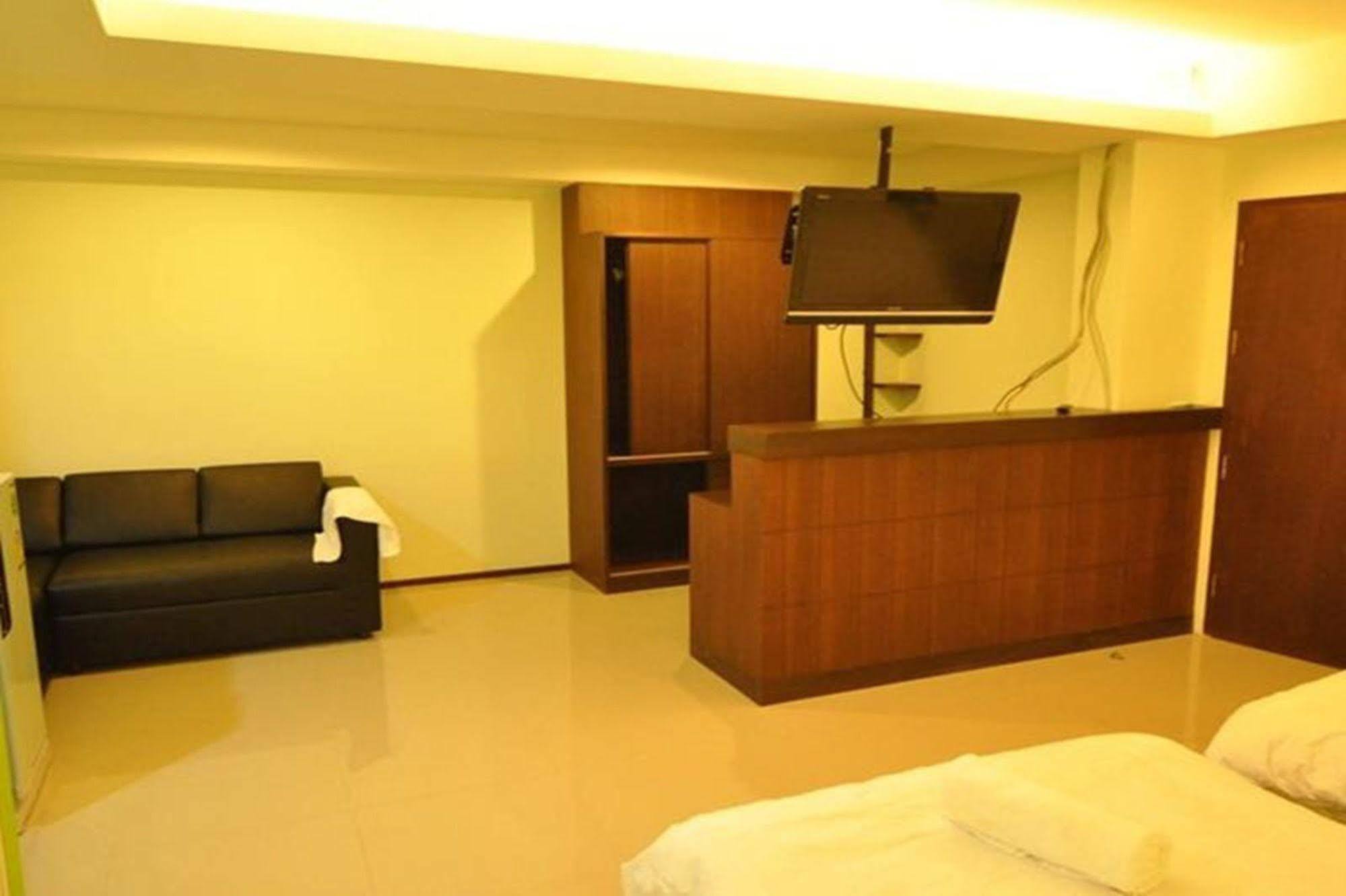 Fun-D City View Sha Plus Khon Kaen Exterior foto